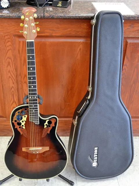 Ovation CC-257 Celebrity Deluxe