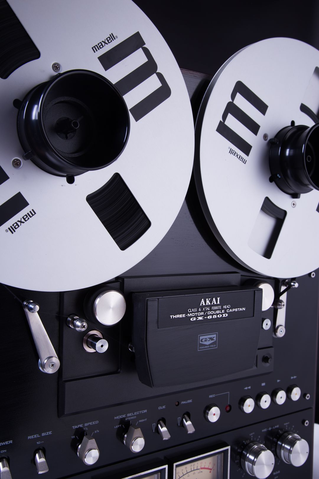 AKAI GX-630D reel to reel tape recorder