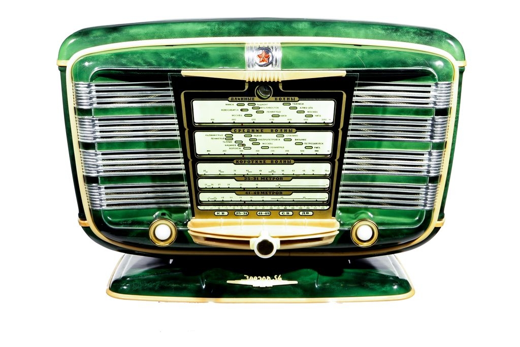 Roehrenradio top ZVEZDA 54. TOP Zustand. 1950-1959